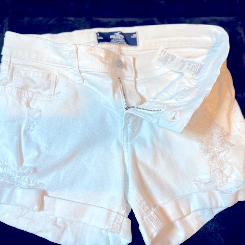 White Hollister shorts size 7